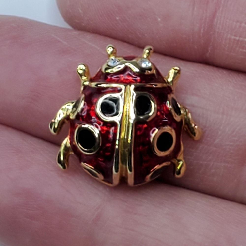 Small Ladybug Brooch Pin In Red & Gold With Rhinestone Eye 3/4 inch - Picture 5 of 10